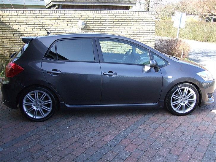 Toyota Auris billede 1