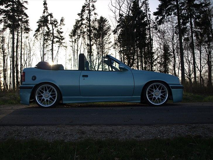 Opel Kadett 2.0 GSI Cabrio billede 12