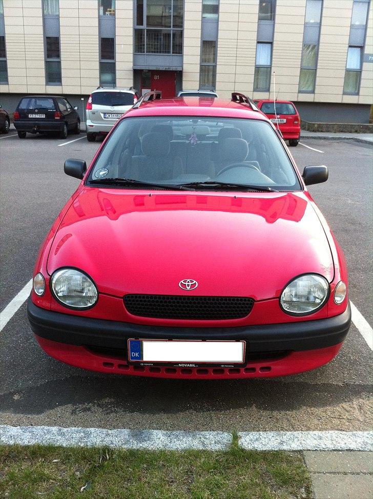 Toyota Corolla 1,8 4WD St.Car **SOLGT** billede 2