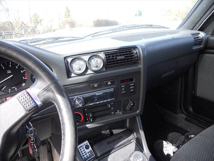 BMW E30 320i  billede 10