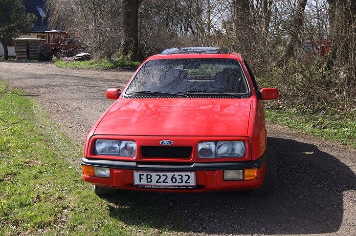 Ford Sierra 2.0i S (solgt) billede 7