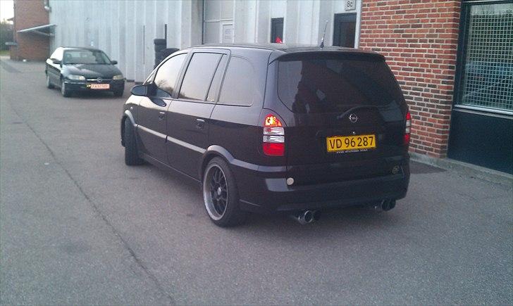 Opel Zafira OPC Sorte Slyngel (SOLGT) billede 5