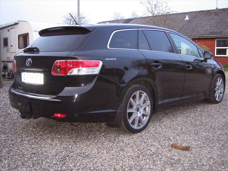 Toyota Avensis 2.2 D-CAT STW solgt - Højre bag billede 1