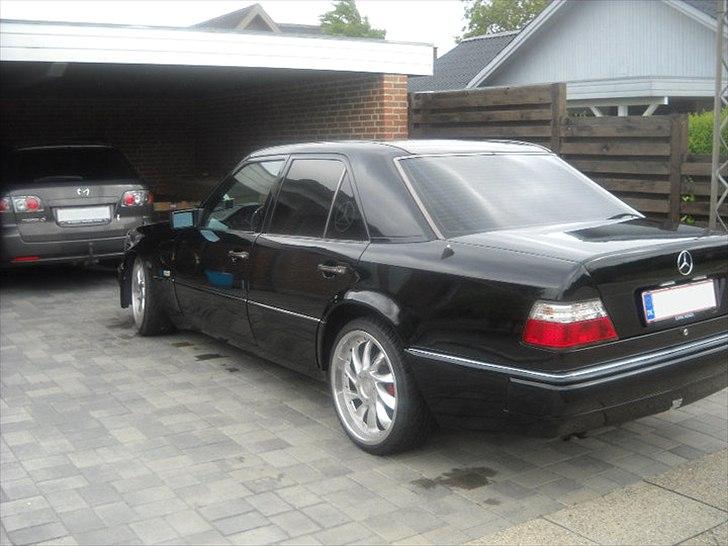 Mercedes Benz 300 D Turbo billede 2