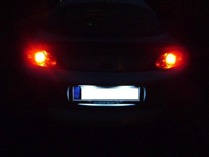 Ford Puma 1,7 VCT [SOLGT] - LED nummerpladelys billede 12