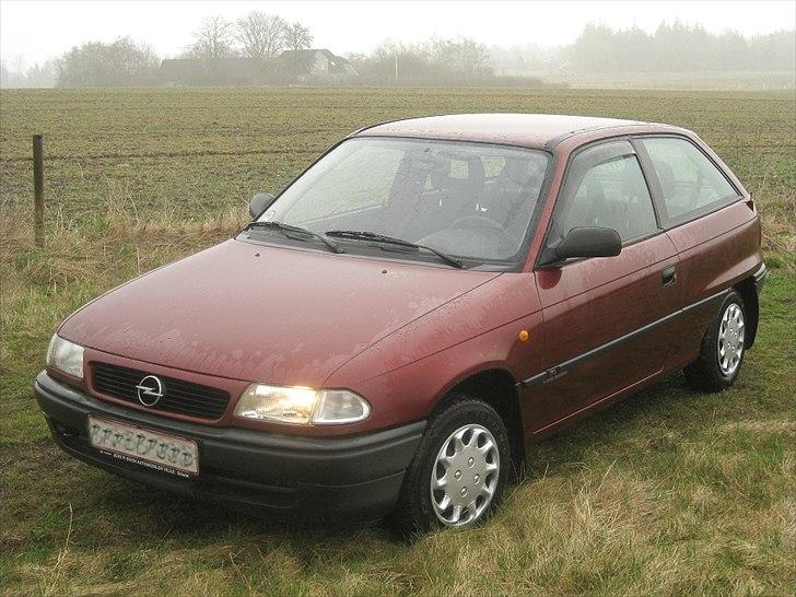 Opel Astra F (Tidligere bil) billede 1