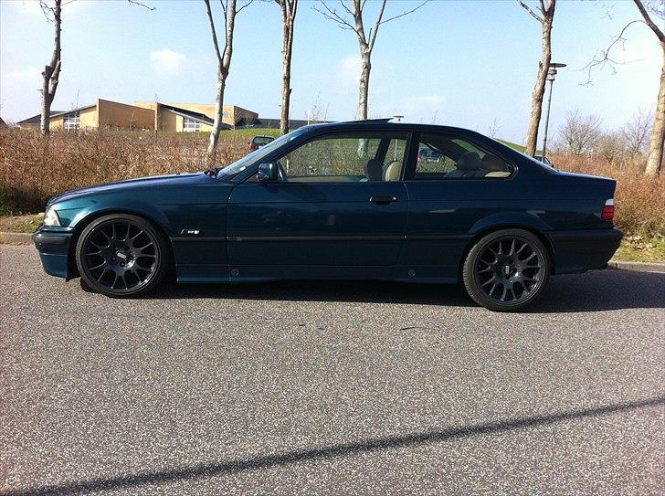 BMW 320i coupe billede 8