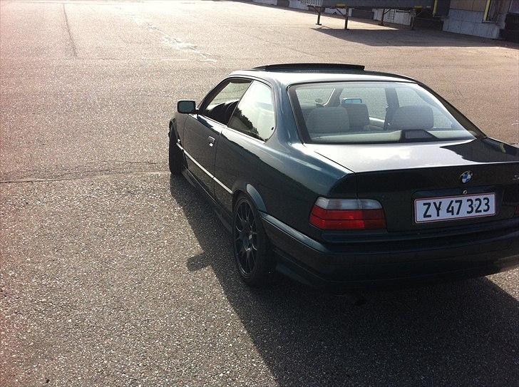 BMW 320i coupe billede 9