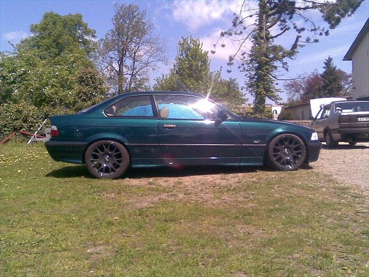 BMW 320i coupe billede 14