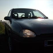 Opel corsa  b 1,4 i - nz 