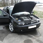 VW Golf 4 2,3 V5