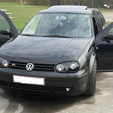 VW Golf 4 2,3 V5