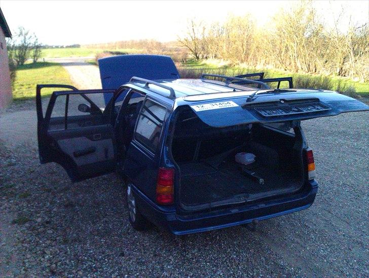 Opel            Kadett Caravan billede 11