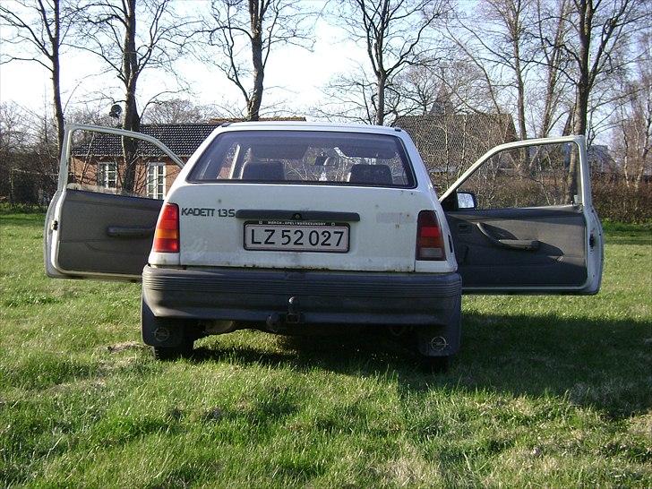 Opel KADETT E 1.3s SOLGT :) billede 10