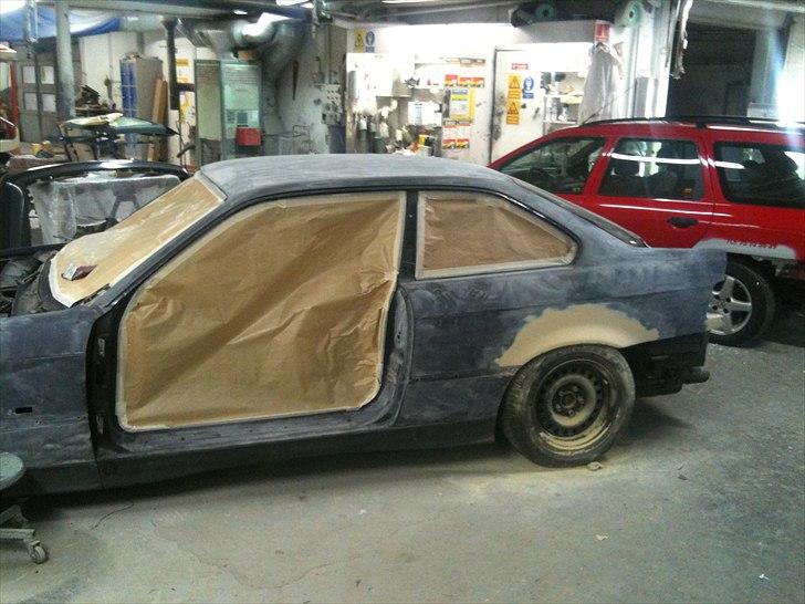 BMW 328i coupe SOLGT billede 14