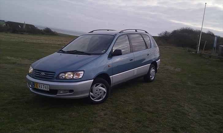 Toyota Sportsvan 2,2TD billede 7