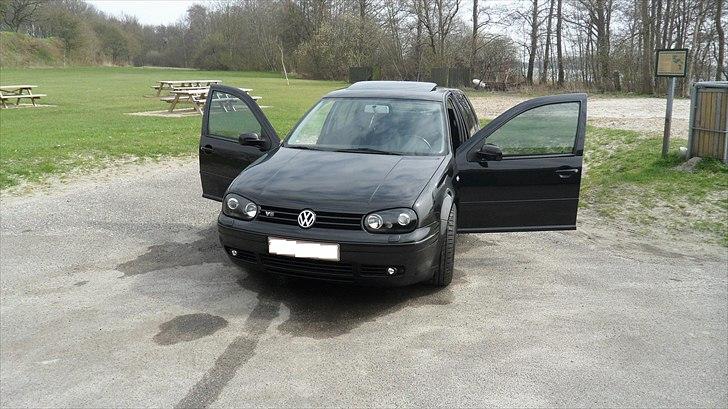VW Golf 4 2,3 V5 billede 3