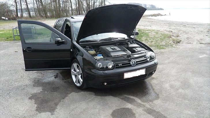 VW Golf 4 2,3 V5 billede 4