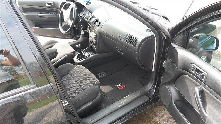 VW Golf 4 2,3 V5 billede 5