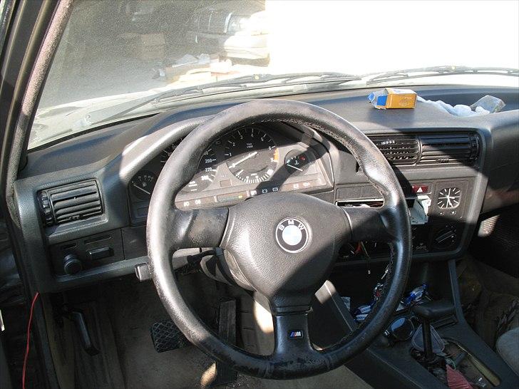 BMW e30 325eta (2,7) billede 3