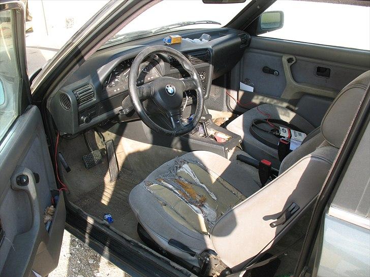 BMW e30 325eta (2,7) billede 7