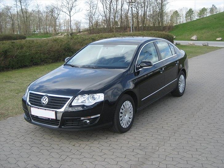 VW Passat 1,6 TDI Comfortl. SOLGT - VW Passat 1,6 TDI ComfortLine BlueMotion fra 2010 med 105 hk/230 nm billede 3