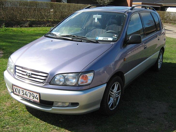 Toyota Picnic   /   SOLGT billede 9