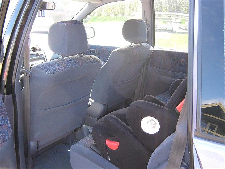 Toyota Picnic   /   SOLGT billede 18