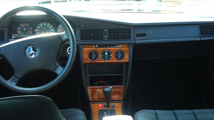 Mercedes Benz 190E 2.0 (W201) billede 8