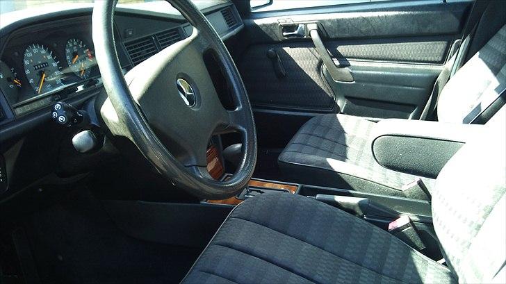 Mercedes Benz 190E 2.0 (W201) billede 10