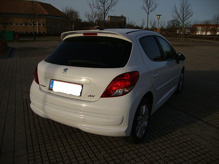 Peugeot 207 1,6 HDI Sportium - solgt billede 4