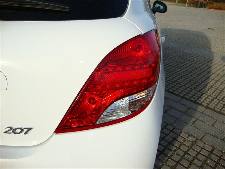 Peugeot 207 1,6 HDI Sportium - solgt billede 12