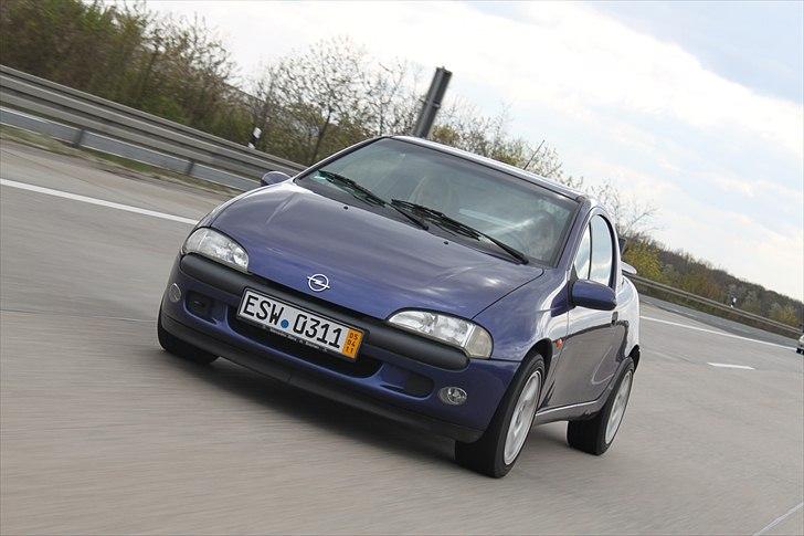 Opel Tigra 1.4 16V !RESERVEBIL! - Da vi kørte hjem fra Wiztenhause hvor hun blev hentet. En lang tur! billede 20