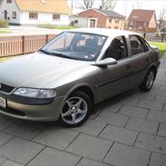 Opel Vectra B *SOLGT*