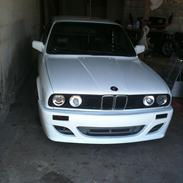 BMW 320i solgt