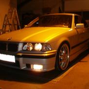 BMW e36 325i