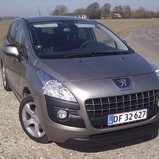 Peugeot 3008 2,0 HDi Premium Plus SOLGT