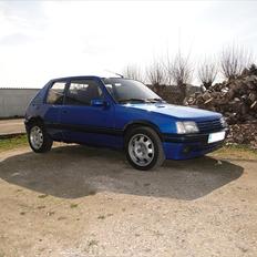 Peugeot 205 gti