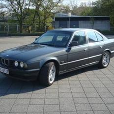 BMW E34 520i