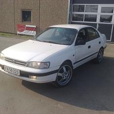 Toyota carina E (Solgt)