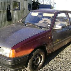 Opel Kadett 1,4i