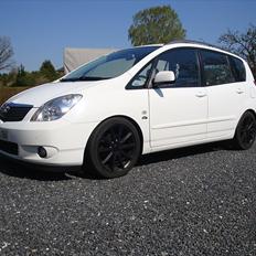 Toyota Combivan 2,0 D-4D Sol - SOLGT - 