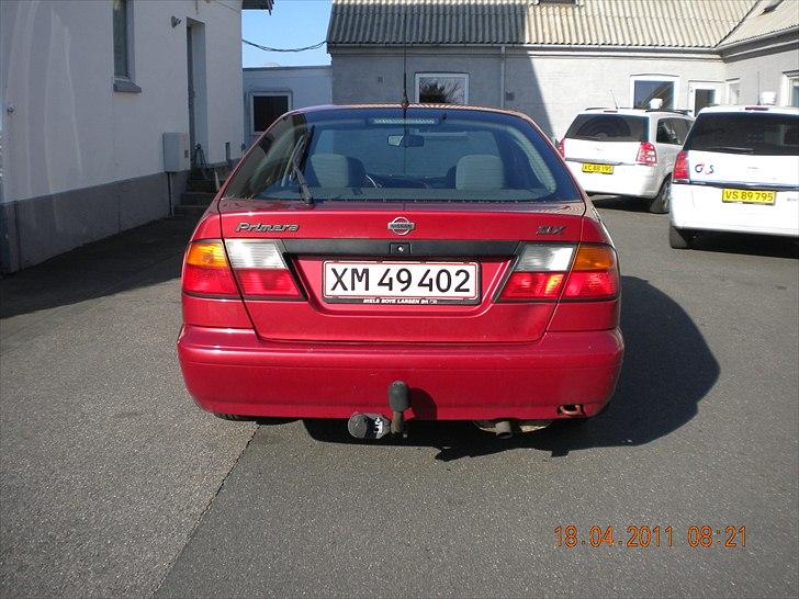 Nissan primera 2,0i *Byttet* billede 4