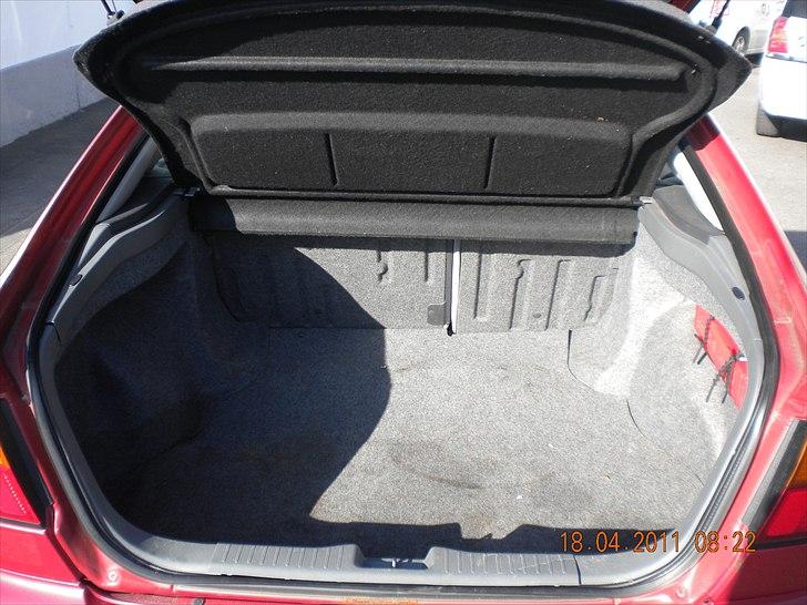 Nissan primera 2,0i *Byttet* billede 6