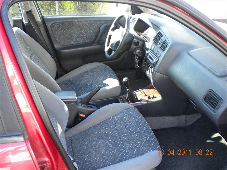 Nissan primera 2,0i *Byttet* billede 7