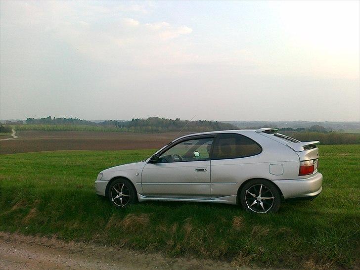 Toyota Corolla E10 1.3 XLI Galla billede 3