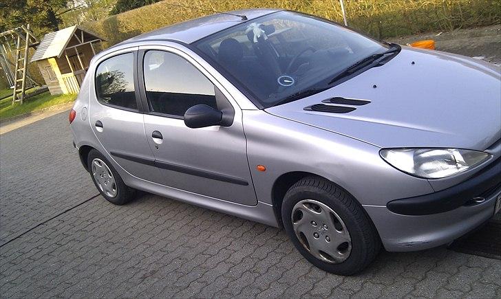 Peugeot 206 1,4 solgt billede 2