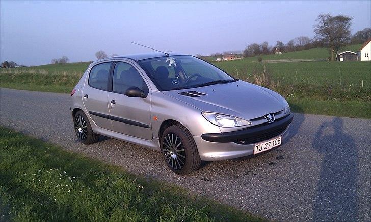 Peugeot 206 1,4 solgt billede 12