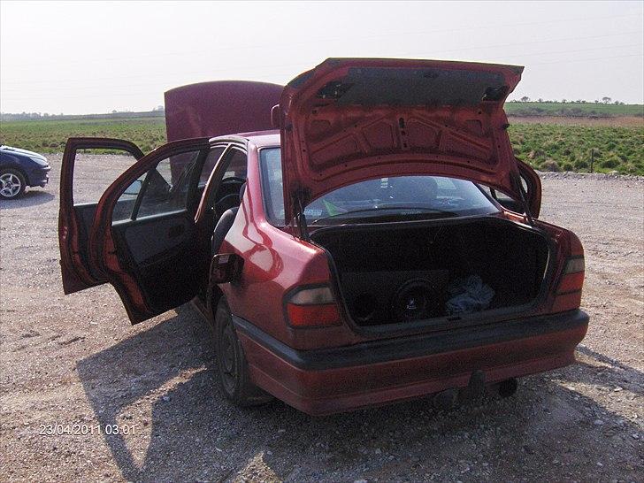 Nissan primera - skrottet! billede 12