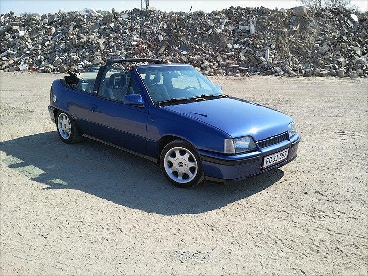 Opel Kadett E Cabrio billede 1